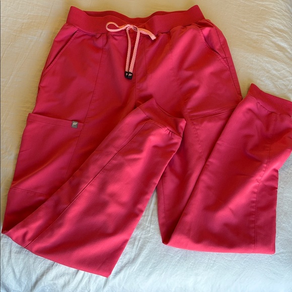 Fabletics Pink Gelato Women's scrub joggers only - Picture 3 of 5